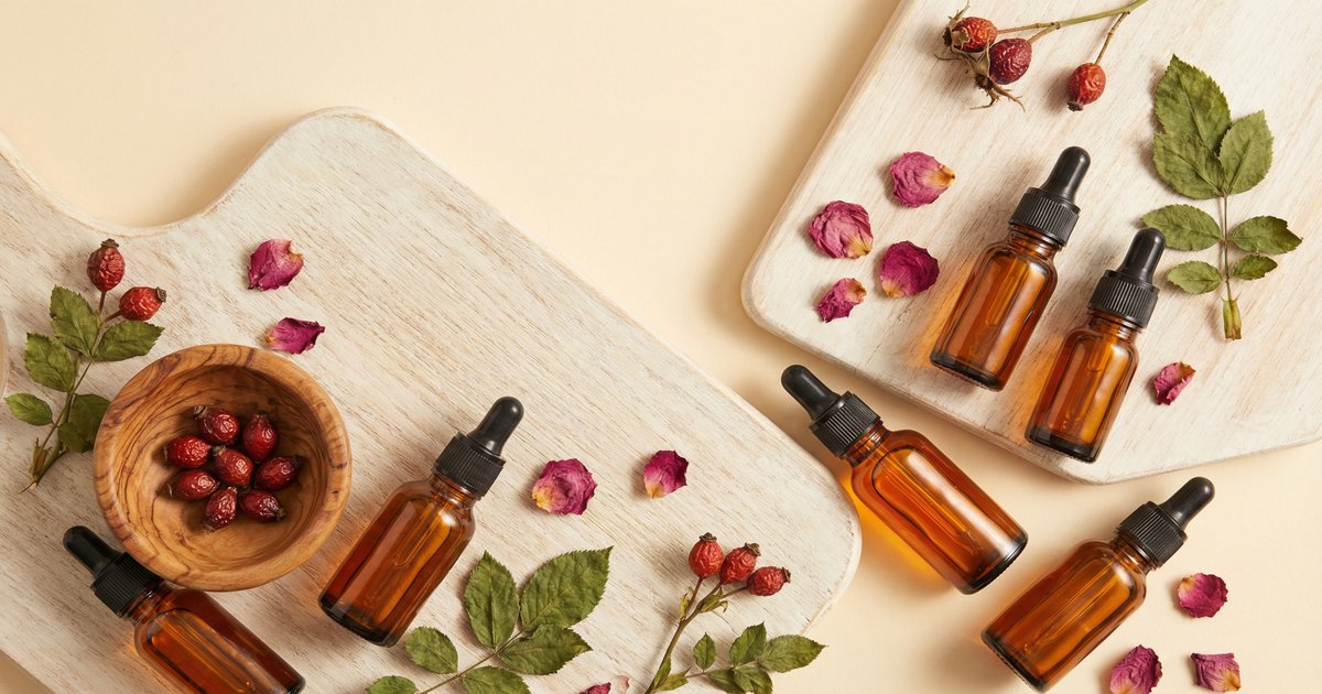Why Rosehip Oil Is the Queen of DIY Skincare (And How to Use It Right)